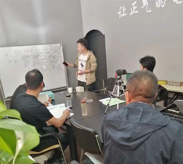 電池技術(shù)交流學(xué)習(xí)十月班開啟邀請(qǐng)函